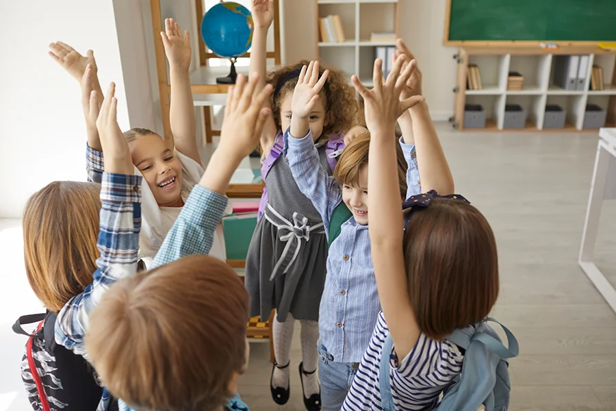 Ambiente que promueve una alimentación balanceada y actividad física