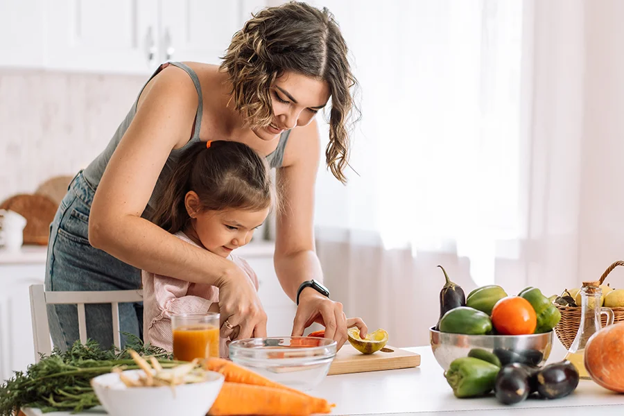 Importancia de comer juntos y crear un momento agradable y positivo